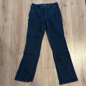 Women's Black Jeans​